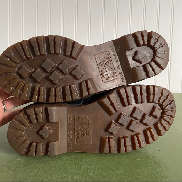 VTG *England* Dr Martens Loop Closure Oxfords/Low Boots in Black Leather - Picture 9 of 10